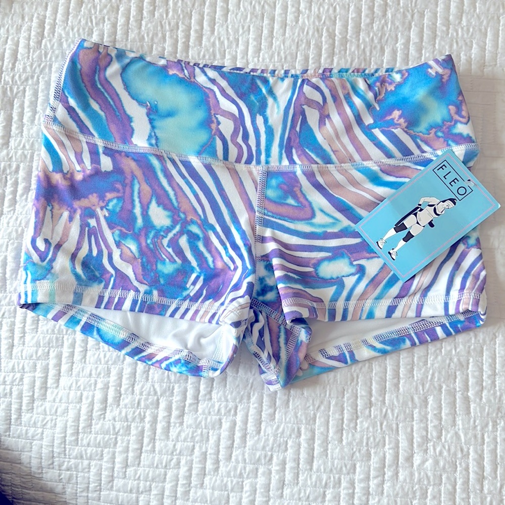 FLEO shorts